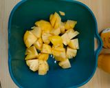 Foto langkah ke 1 dari resep Jus Nanas Kunyit.