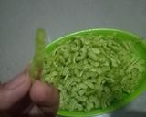 Foto langkah ke 2 dari resep Sayur pare udang santan.
