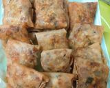 Foto langkah ke 7 dari resep Martabak Telwosis (Telor, Wortel, Sosis.