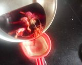 A picture of step 3 of Hibiscus flower Tea 🌸🌸☕🌸🌸.