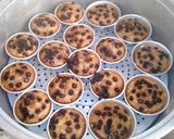 Foto langkah ke 10 dari resep Muffin Pisang Gula Aren Chocochip Kukus.