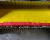 Foto langkah ke 5 dari resep Half rainbowcake.