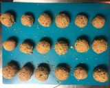 A picture of step 6 of Easter Fishballs.