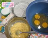 Foto langkah ke 1 dari resep Muffin Keju.