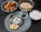 A picture of step 1 of Sweetened Poha.