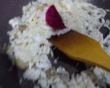 Foto langkah ke 2 dari resep Nasi goreng buah naga.