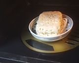 A picture of step 1 of Basic Kake Udon.