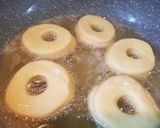 Foto langkah ke 4 dari resep Donat Kentang.
