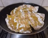 A picture of step 3 of Chicken Breast with Onions and White Wine.