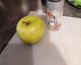 Une image de l'étape 2 de Tartare de saumon au chèvre frais et Granny Smith.