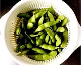 A picture of step 2 of [No-Boil] Easy Pan-Fried Edamame with Garlic Butter Soy Sauce.