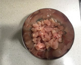 Foto del paso 1 de la receta: Ensalada de pollo y crujiente de jamón