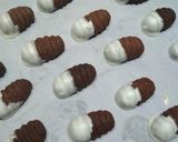 Foto langkah ke 4 dari resep Kue kering coklat.