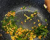 Foto langkah ke 4 dari resep Nasi daun jeruk viral.