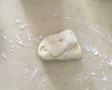 A picture of step 6 of Meng Tou (Steamed rolls).
