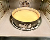 Foto del paso 6 de la receta: Tarta de yogur con mermelada de frambuesas