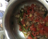 கோதுமை ரவா கிச்சடி ரெசிபி ஸ்டேப் 1 புகைப்படம்