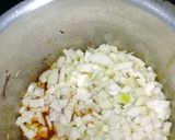 A picture of step 3 of Sambhar.