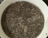 Hình bước làm 1 của món Sữa đậu gà hạt chia