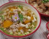 Hình bước làm 4 của món Canh nấm hải sản bí đỏ