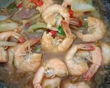 Foto langkah ke 5 dari resep Tumis Udang Saus Tiram.