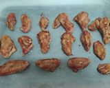 Foto del paso 2 de la receta: Alitas de pollo al horno con miel y soja