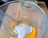 Une image de l'étape 1 de Clafoutis aux poires sans gluten.