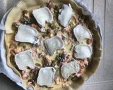 Une image de l'étape 3 de Quiche brocolis saumon chèvre.