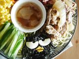 酷企鵝牛丼涼麵