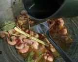 Foto langkah ke 5 dari resep Udang pedas manis.