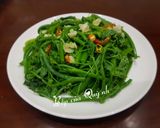 Hình bước làm 5 của món Ngọn su su xào tỏi