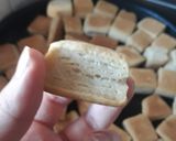 Foto del paso 4 de la receta: Bizcochitos hojaldrados de grasa
