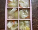 Foto langkah ke 4 dari resep Sup Sayur Bakso (frozen).