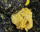 Foto langkah ke 2 dari resep Ayam Kuning Kemangi.