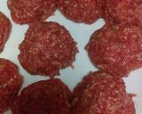 Foto del paso 3 de la receta: Albóndigas rellenas de queso y espagueti