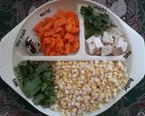 Foto langkah ke 2 dari resep Mpasi 4⭐ 7M+ 🍜 Soup jagung telur puyuh 🌽🥕🌱🌿🥚.