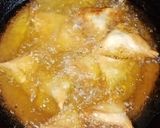 A picture of step 4 of Chicken veggies Samosay.