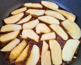 Foto del paso 2 de la receta: Torta invertida de manzanas 🍎