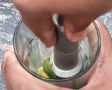 A picture of step 1 of Jamun Mojito 📌.