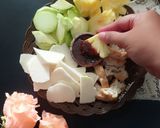 Foto langkah ke 3 dari resep Rujak Madura.