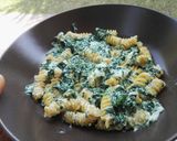 Foto del passaggio 7 della ricetta Fusilli ricotta e spinaci (light)