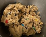 Foto del paso 5 de la receta: Cookies con rocklets y trozos de chocolate