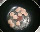 รูปขั้นตอนการทำที่ 2 ของ ข้าวไข่นุ่มแหนม