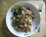 รูปขั้นตอนการทำที่ 3 ของ ก๋วยเตี๋ยวคั่วไก่