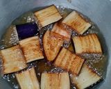 Foto langkah ke 1 dari resep Terong bumbu kluwek.