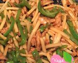A picture of step 8 of Gluten-Free & Vegan Chinjao Rosu Noodles.