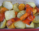 Foto del paso 2 de la receta: Asado de cordero al horno con patatas, zanahorias y batatas