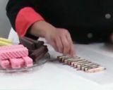 Foto del paso 2 de la receta: Aprovecha que estás en casa con los niños y decora unas galletas