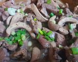 Hình bước làm 3 của món Tim cật xào hành