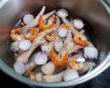 Hình bước làm 3 của món CHÁO huyết-da heo cuộn